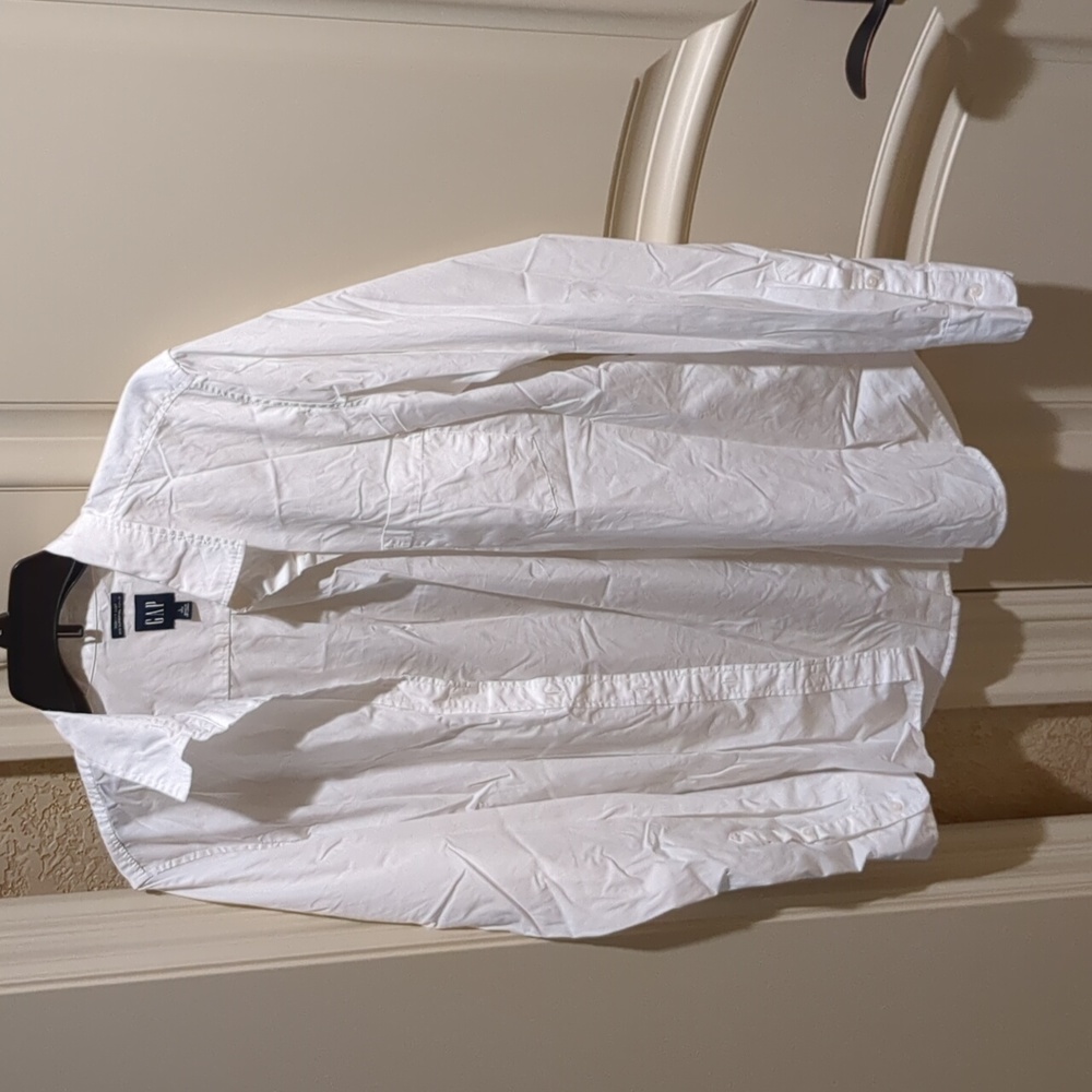 NWOT Gap Perfect Shirt in White Poplin, Large Tall